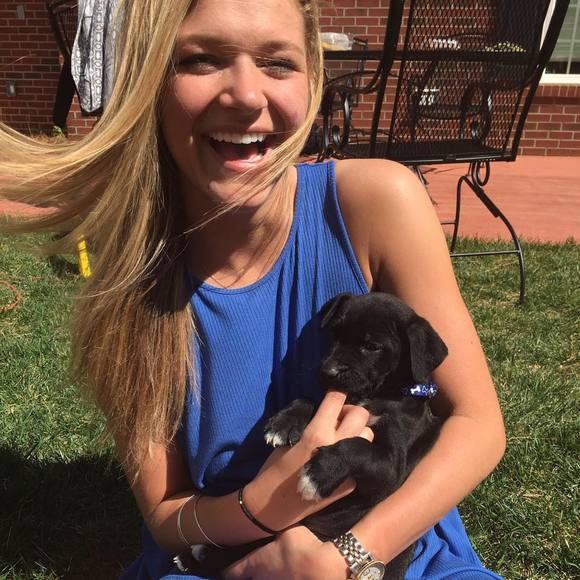 Meet your Posher, Emily - Picture 1 of 1