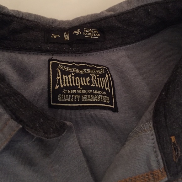 Antique Rivet button down - Picture 3 of 3