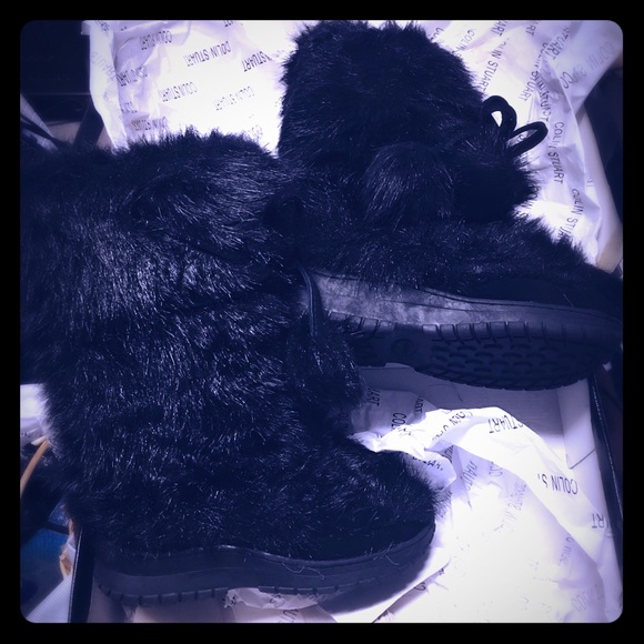 Victorias Secret Faux Fur Black Fluff Boots size 8