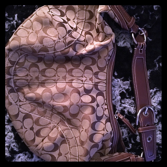 GENUINE COACH BAG, MINT CONDITION