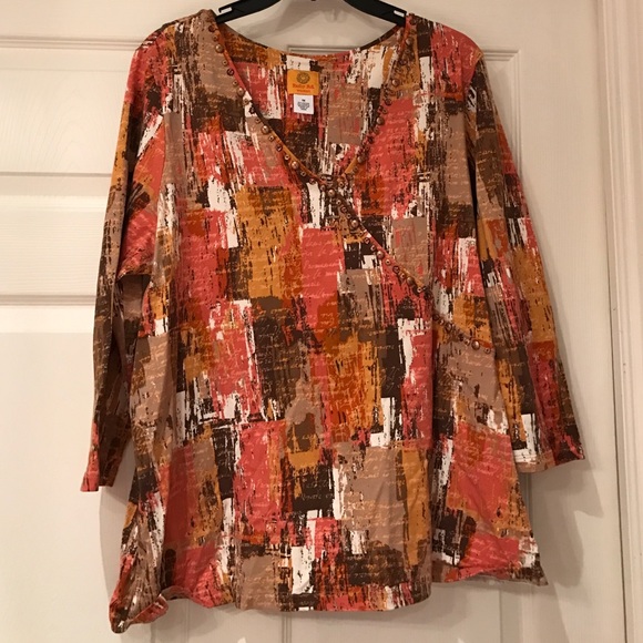 Beautiful casual top.