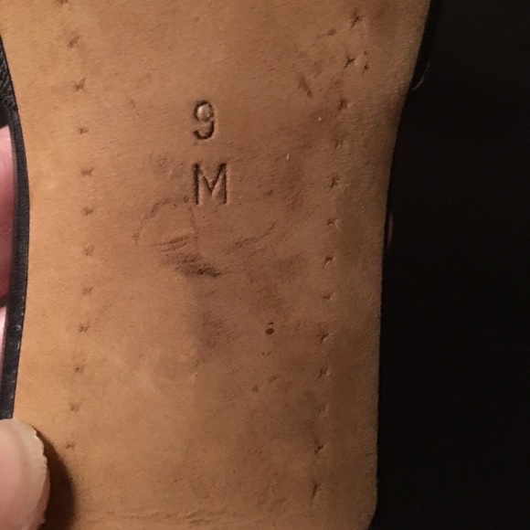 Donald J Pliner Couture in size 9M - Picture 4 of 4