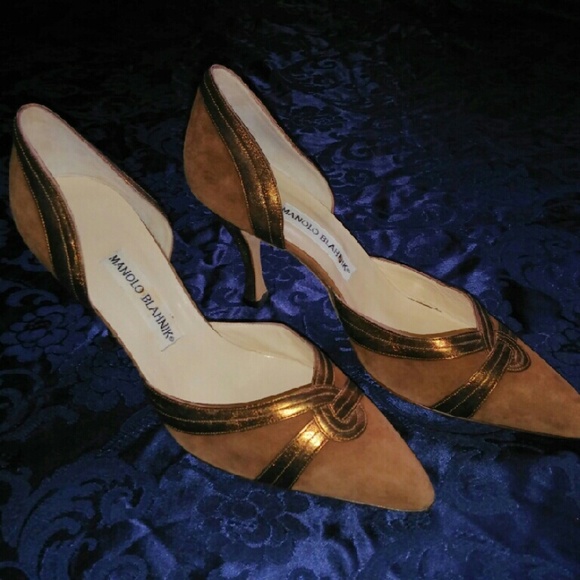 Manolo Blahnik Shoes - Manolo Blahnik Brown Suede Gold Details Pumps 39