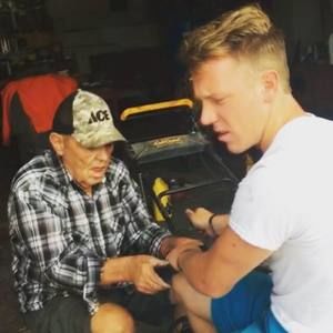 Meet your Posher, Logan