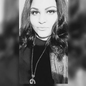 Meet your Posher, Kimberly