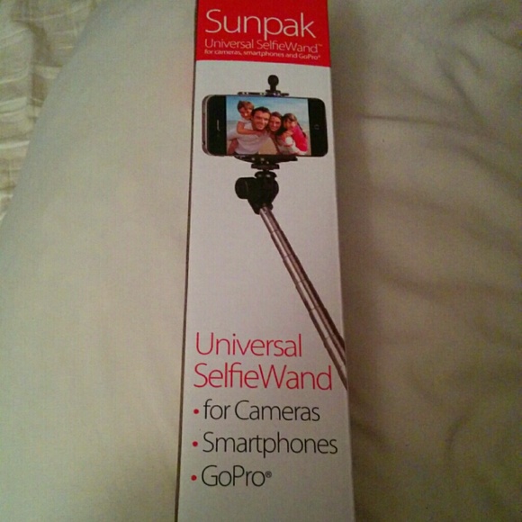 BNIB Sunpak Universal Selfie Wand/stick