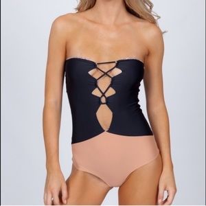 Acacia Bronx one piece XS