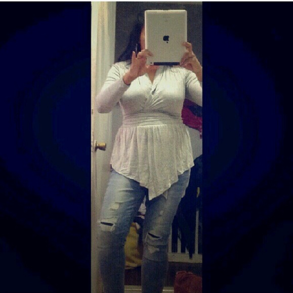 Hi-Low Bellino surplice neckline top  - Picture 6 of 7