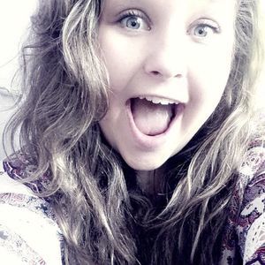 Meet your Posher, Carrie