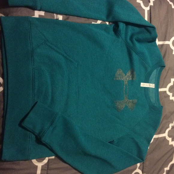 Under Armour Sweaters - Brand new underarmour sweatshirt