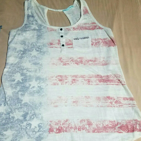 🌟🌟Maurices tank top🌟🌟