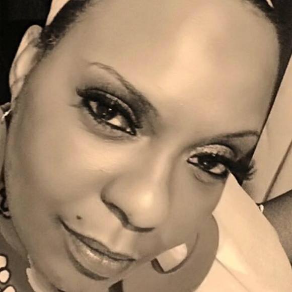 Meet your Posher, Monique