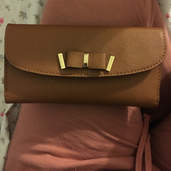 Michael lots tan wallet