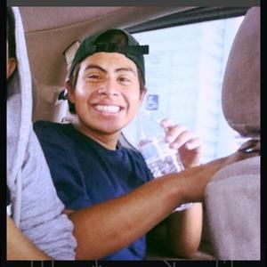 Meet your Posher, Emmanuel