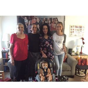 Meet your Posher, Mia