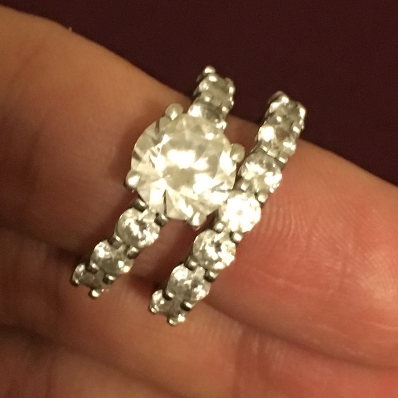 Size 6 Diamond Art Ring Set - Picture 2 of 3