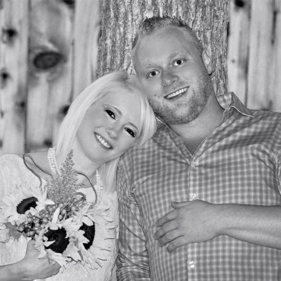 Meet your Posher, Jessica - Picture 1 of 1