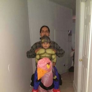 Meet your Posher, Uriel