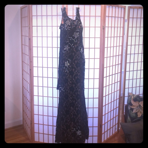 Black and White Sequence Dress by JOVANI . - Picture 1 of 3