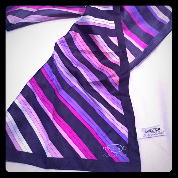 Oscar de la Renta Silk scarf. Excellent condition!