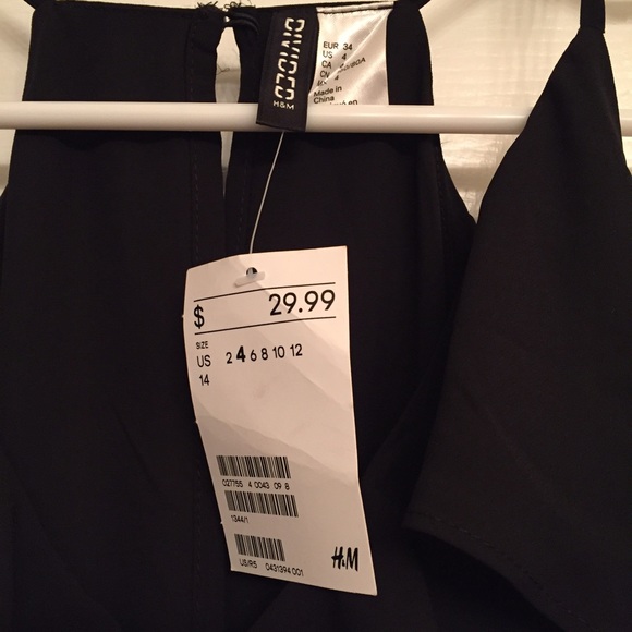 H&M Open Shoulder Dress in Black Size 4 - Picture 2 of 4