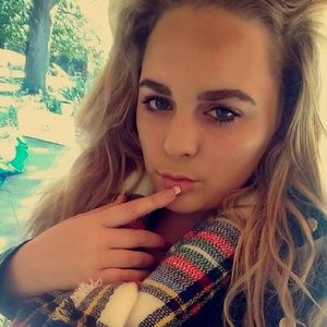 Meet your Posher, Alexandra