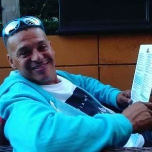 Meet your Posher, Robert