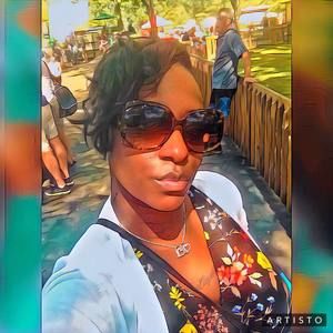 Meet your Posher, Kenyatta