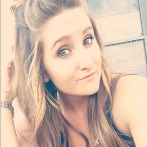 Meet your Posher, Keely