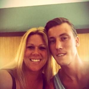 Meet your Posher, April