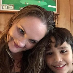 Meet your Posher, Hayley