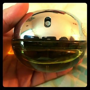 DKNY perfume