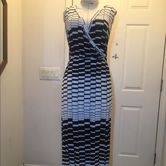 Bold graphic print maxi dress