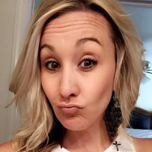 Meet your Posher, Danelle