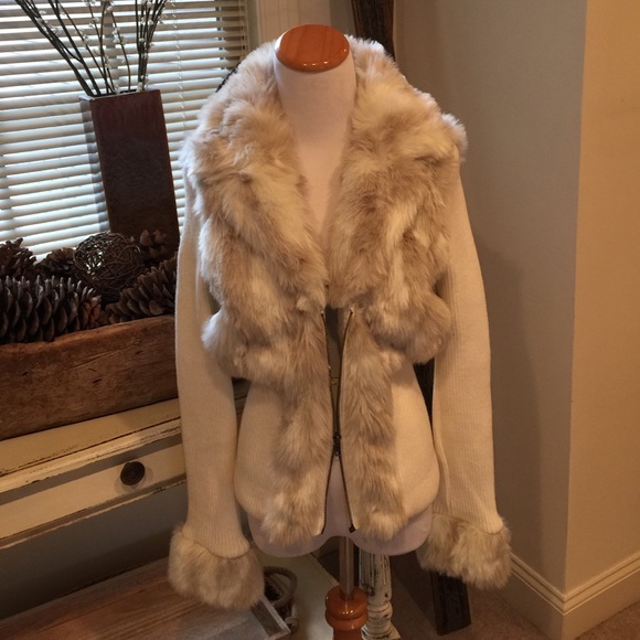 Boston Proper Sweaters - ❤️ Sweater With fur!!  Great piece! ❤️