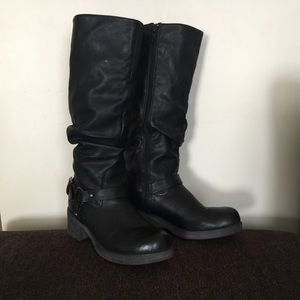 Women's Knee High Black Boot