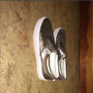 Metallic vans
