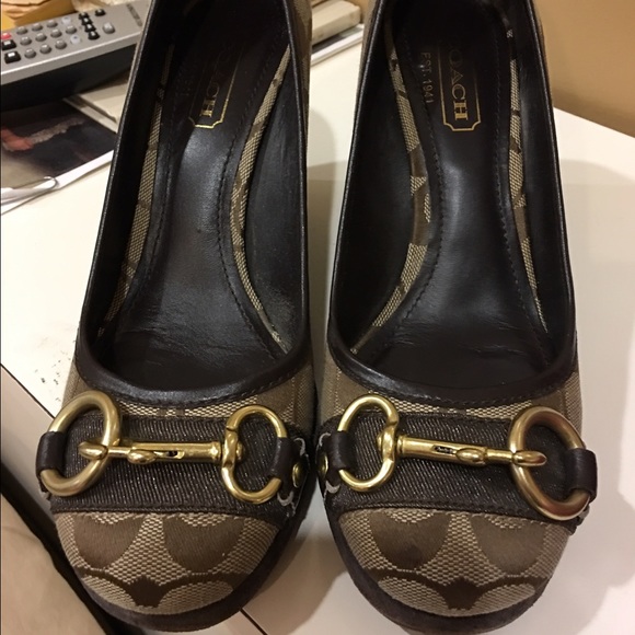 Coach Wedges - Picture 2 of 4