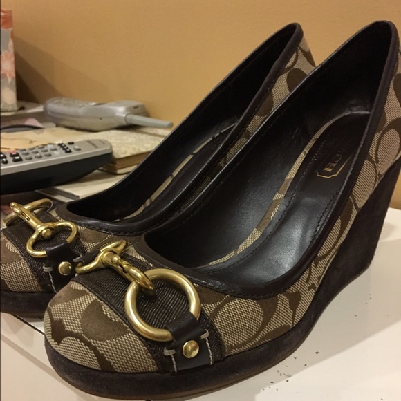 Coach Wedges - Picture 4 of 4