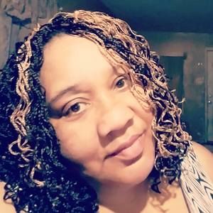 Meet your Posher, Marie