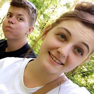 Meet your Posher, Johnathan