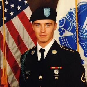 Meet your Posher, Dustin