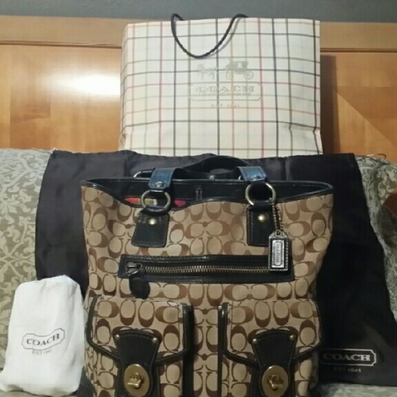 Coach Handbags - Coach Signature Gigi Executive Tote and Planner