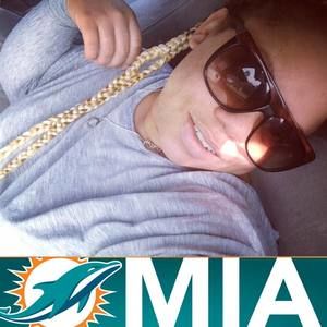 Meet your Posher, Ermanique