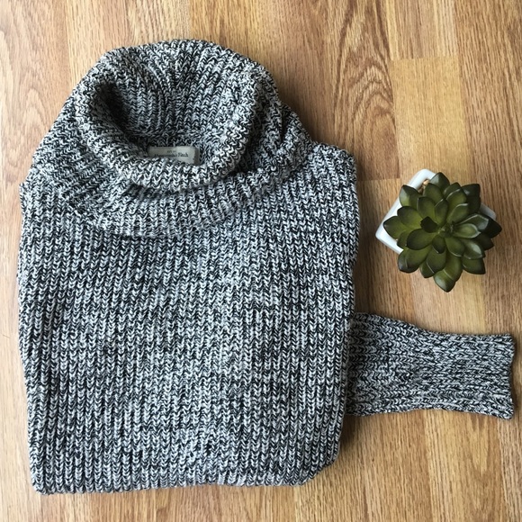 Abercrombie & Fitch Sweaters - ✨HOST PICK✨Abercrombie marled sweater