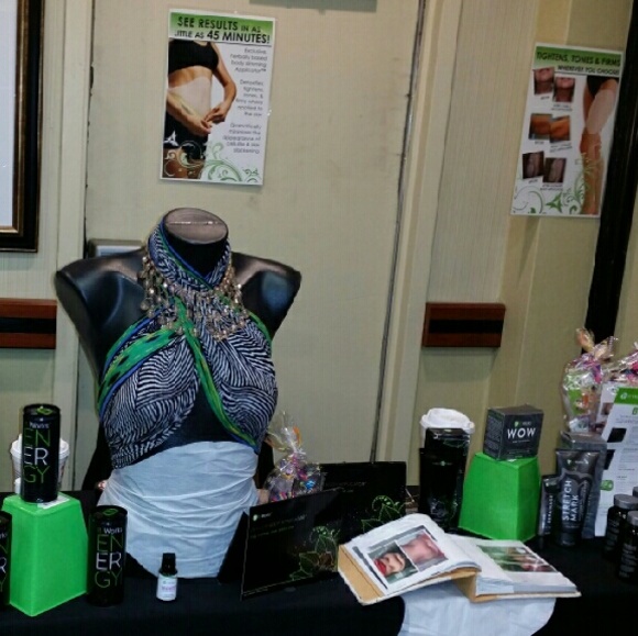 Meet your Posher, Dorene - Picture 2 of 3