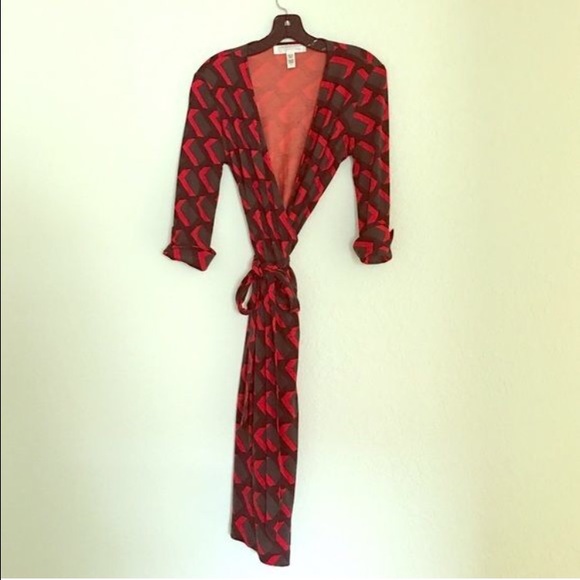 Diane von Furstenberg Dresses & Skirts - Diane von Furstenberg rare Red Block 54 reissue