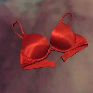 Maidenform Red Satin Push-Up Bra