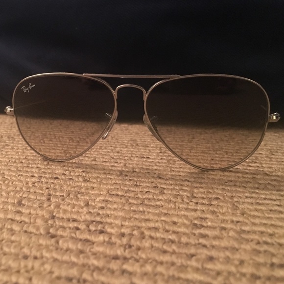 Ray-ban gray and sliver aviator sunglasses