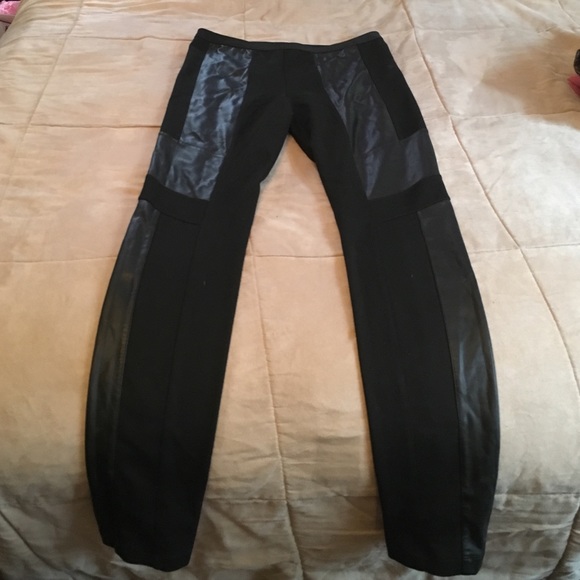BCBGMAXAZRIA faux leather leggings - Picture 1 of 4